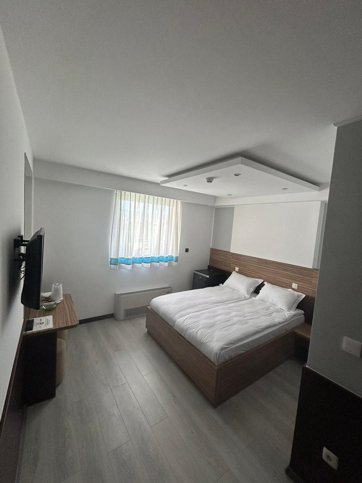 Hotel Bosna 1 Илиджа Экстерьер фото