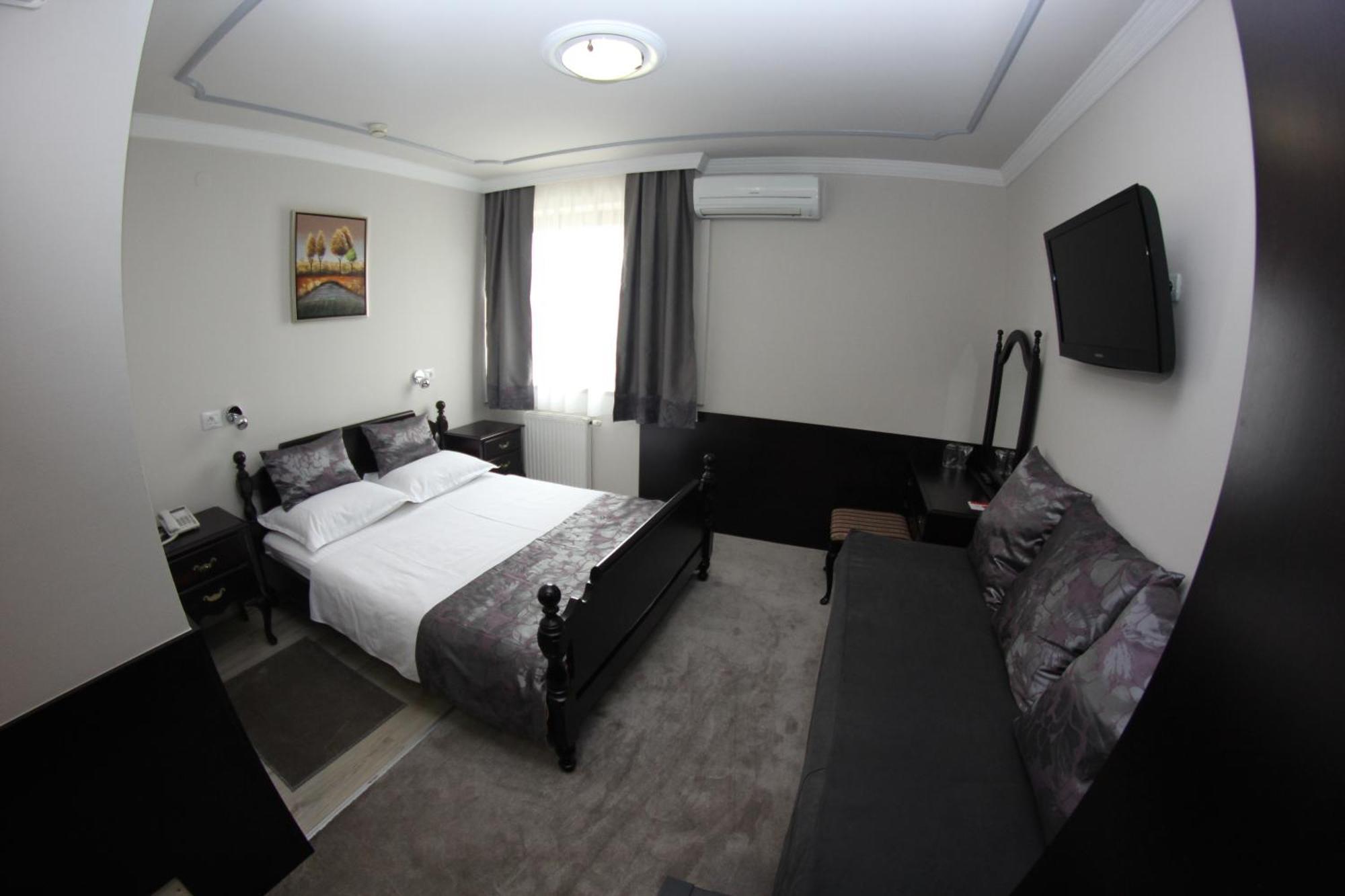 Hotel Bosna 1 Илиджа Экстерьер фото