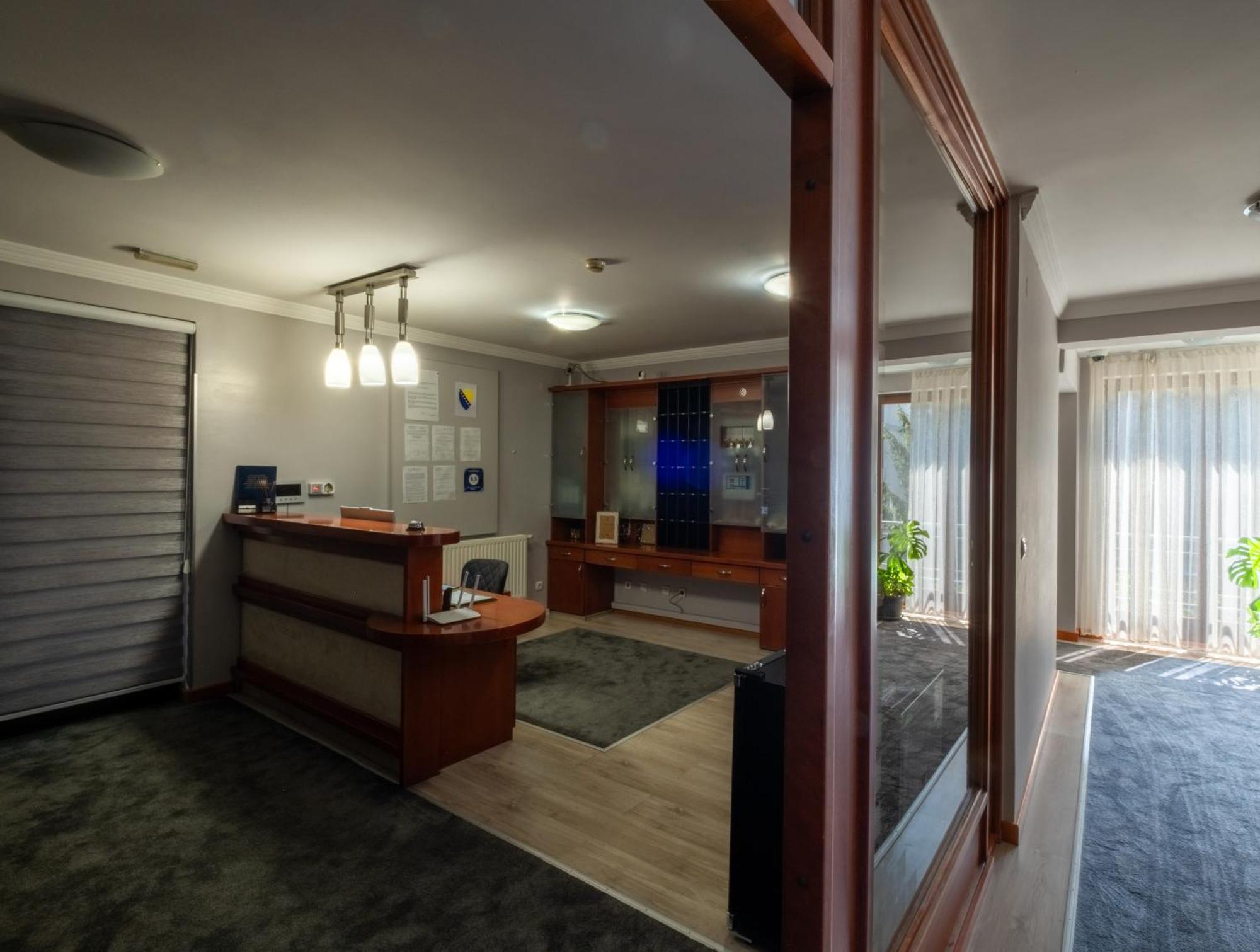 Hotel Bosna 1 Илиджа Экстерьер фото