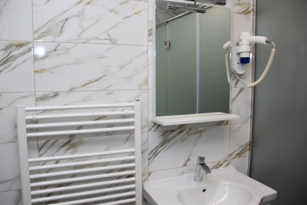 Hotel Bosna 1 Илиджа Экстерьер фото